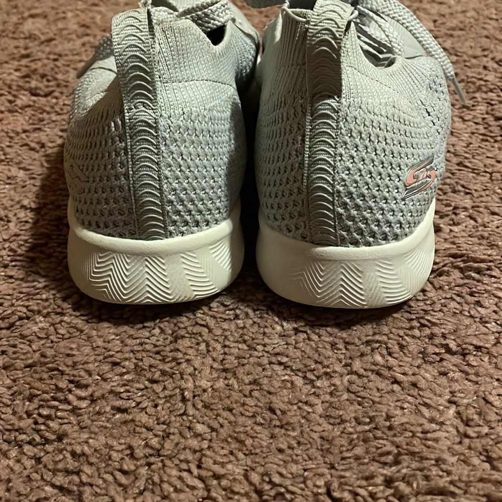 Sketchers Memory Foam - image 3